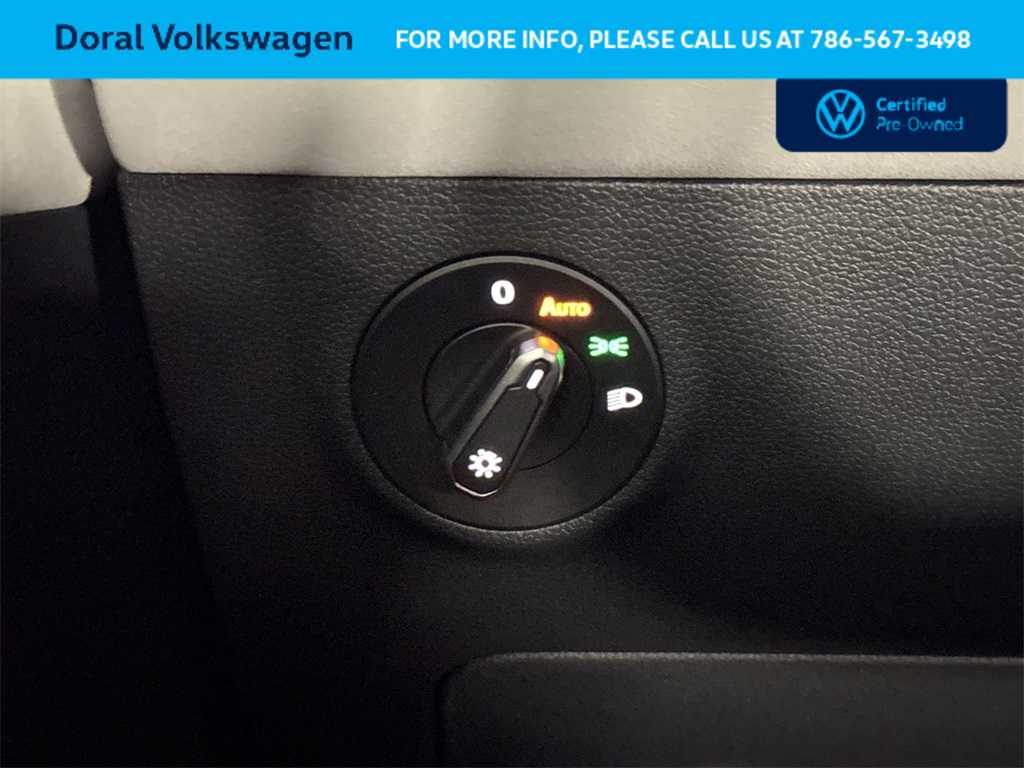 Thumbnail: 2025 Volkswagen Taos - 17