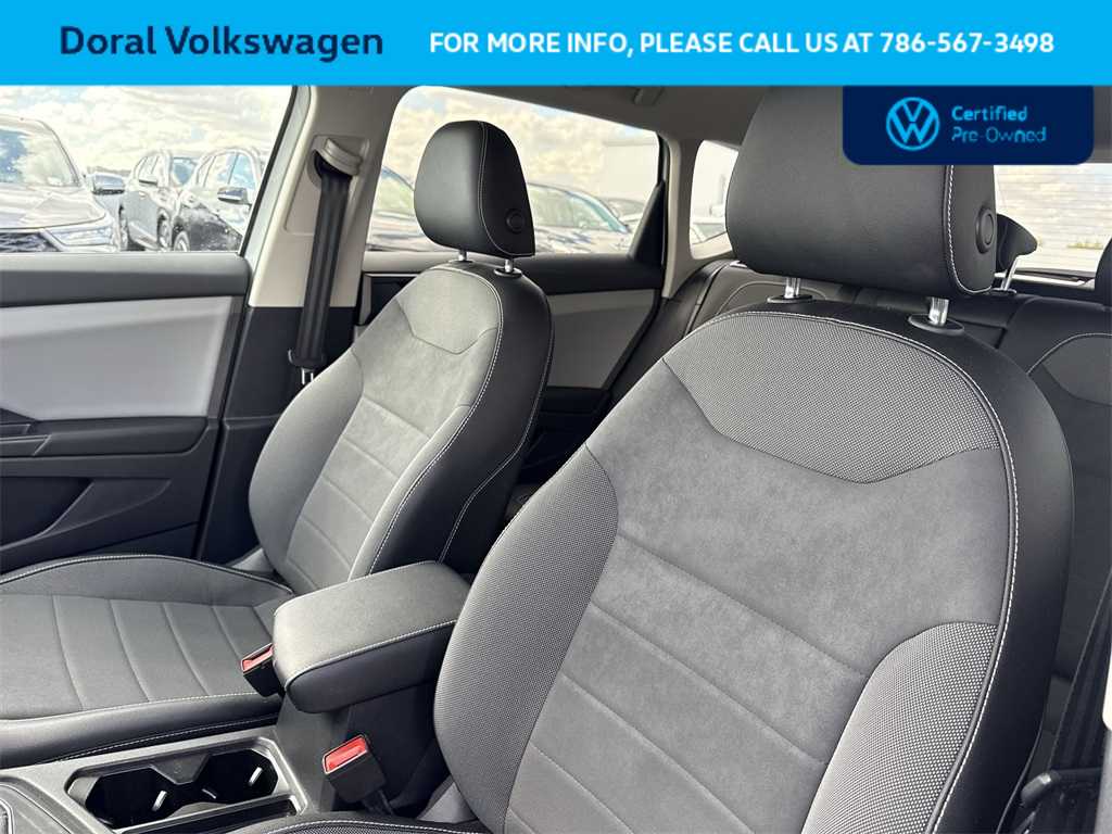 Thumbnail: 2022 Volkswagen Taos - 14