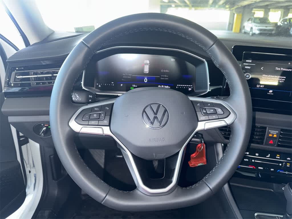 Thumbnail: 2025 Volkswagen Jetta - 15