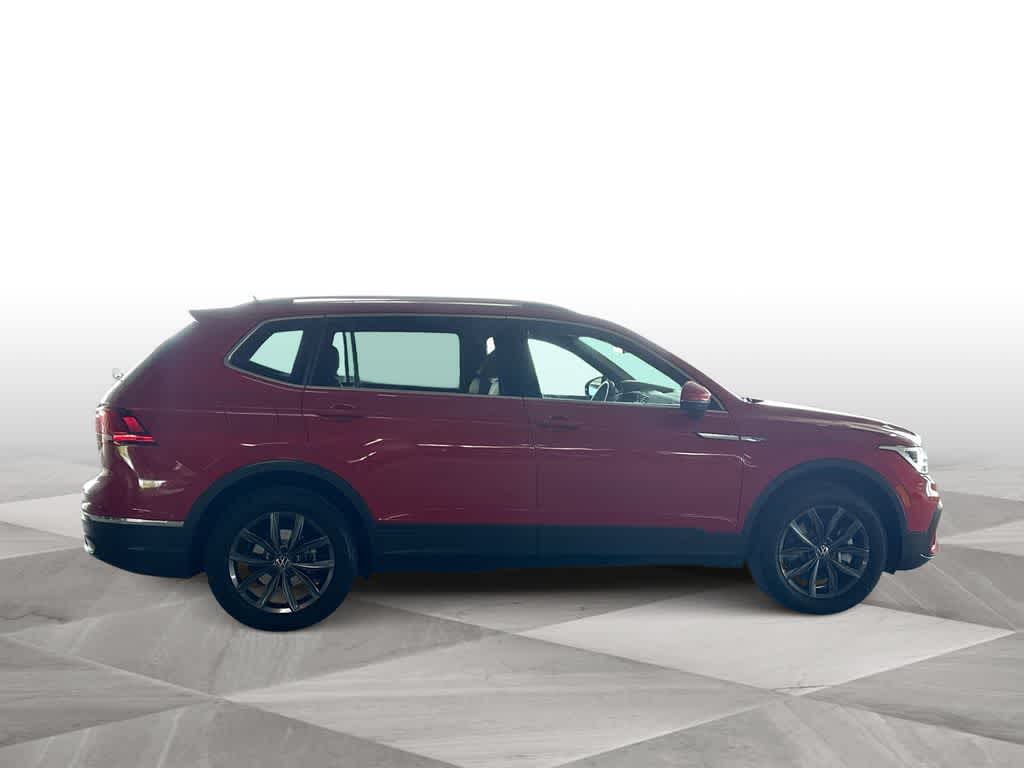 Thumbnail: 2024 Volkswagen Tiguan - 9