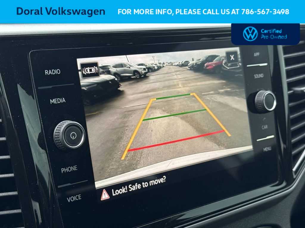 Thumbnail: 2023 Volkswagen Atlas - 19