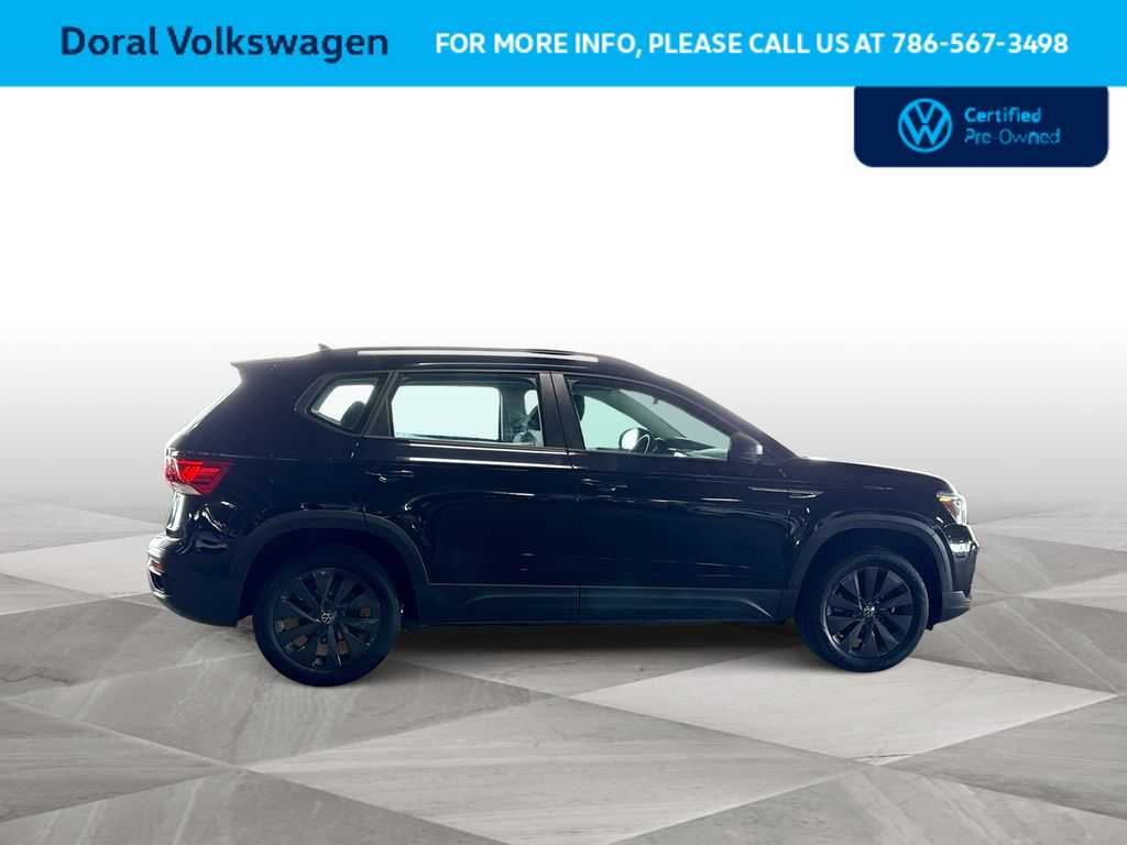Thumbnail: 2023 Volkswagen Taos - 9
