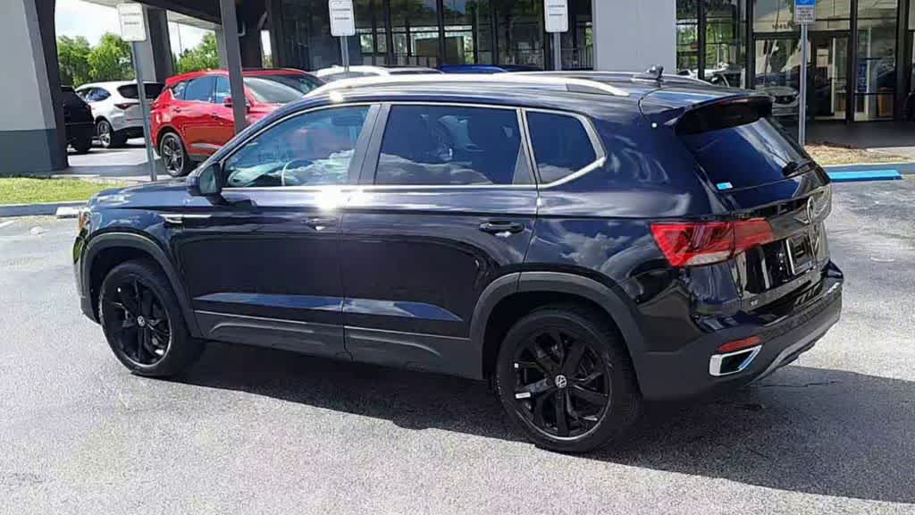 Thumbnail: 2024 Volkswagen Taos - 6