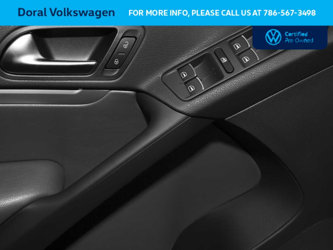 Thumbnail: 2017 Volkswagen Tiguan - 20