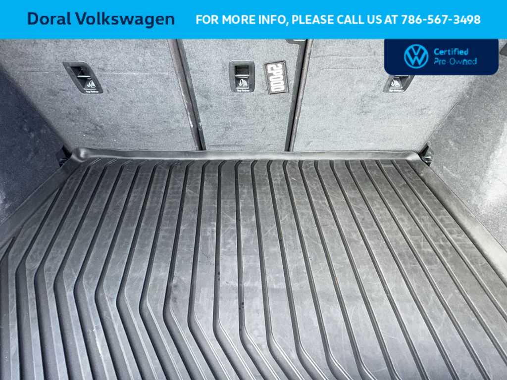 Thumbnail: 2023 Audi Q4 e-tron - 25