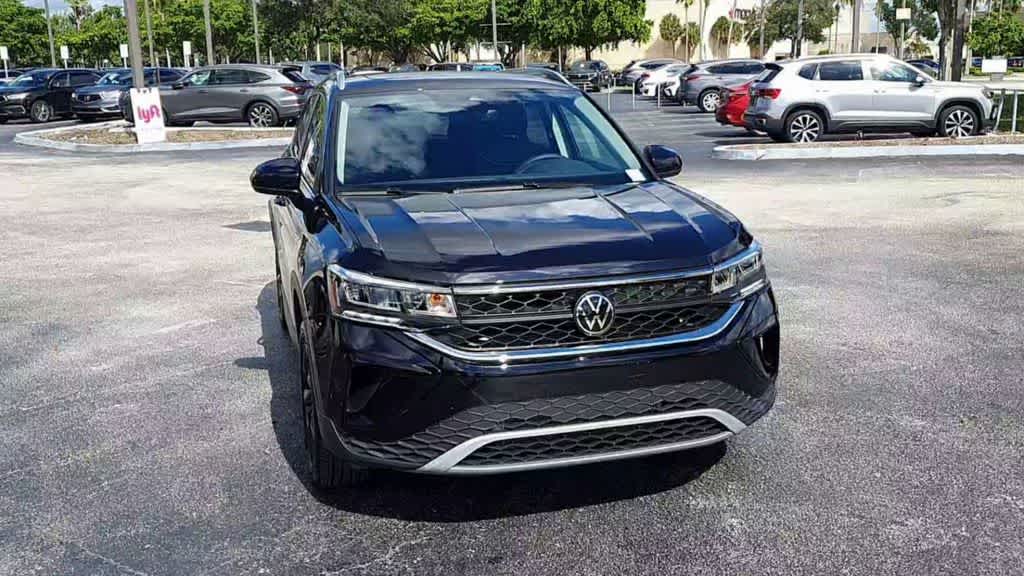 Thumbnail: 2024 Volkswagen Taos - 3