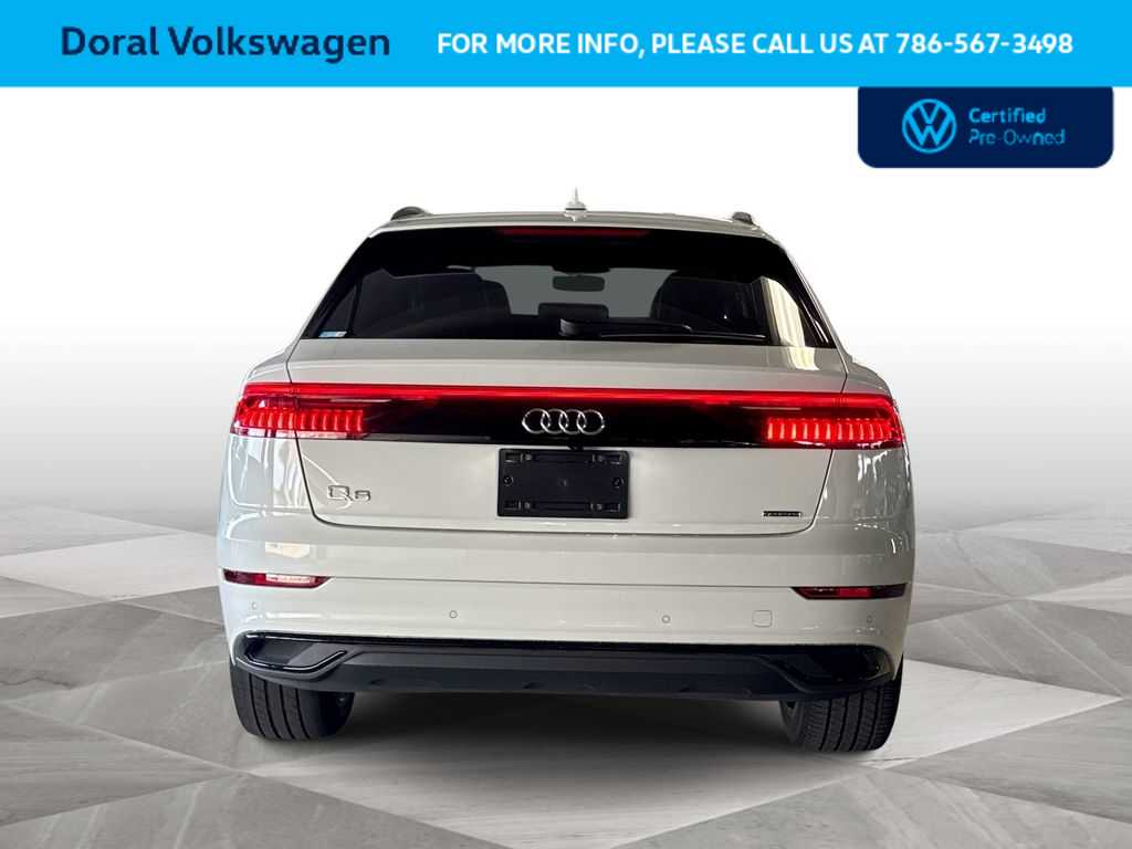 Thumbnail: 2023 Audi Q8 - 7