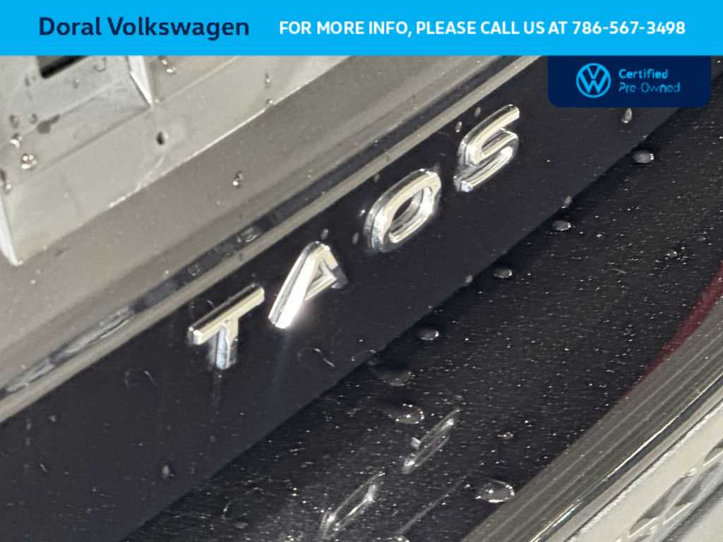 Thumbnail: 2024 Volkswagen Taos - 10