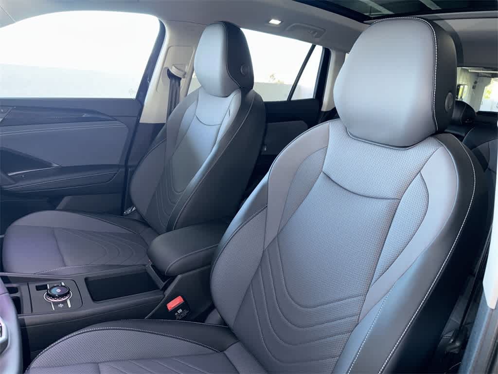 Thumbnail: 2026 Volkswagen Tiguan - 14