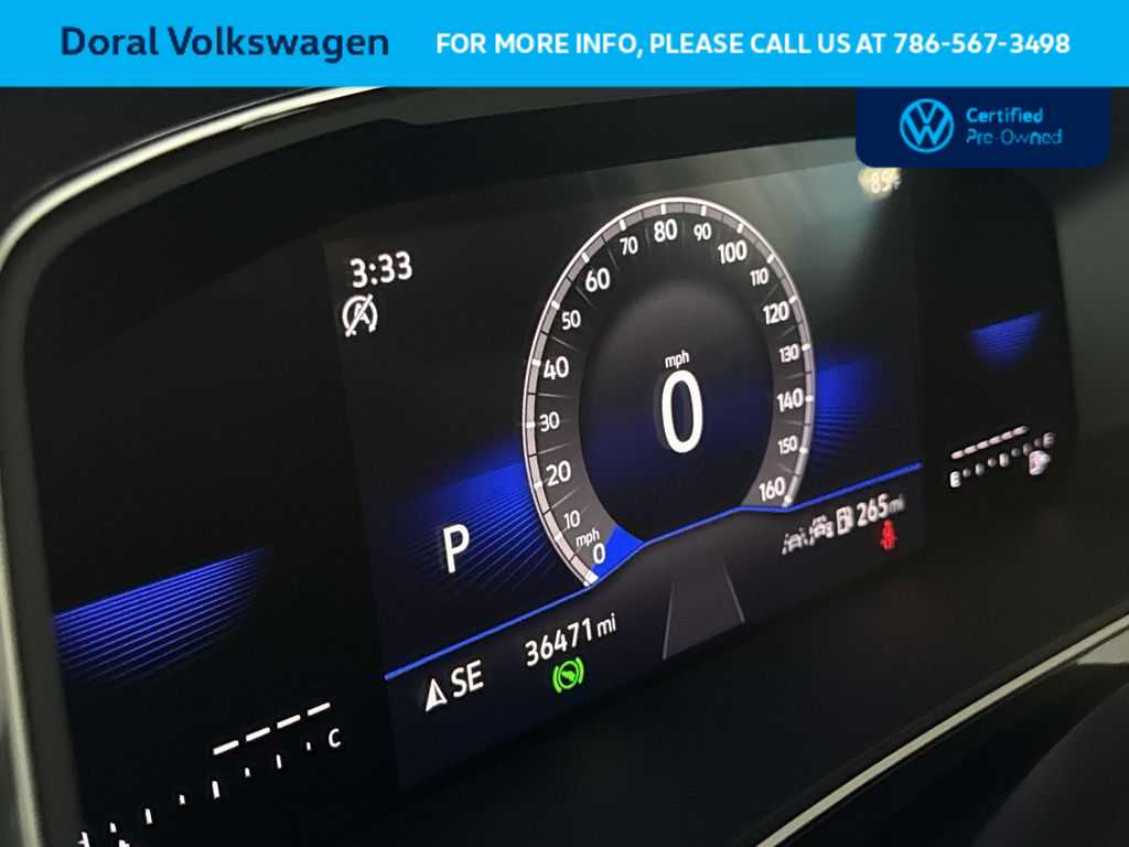 Thumbnail: 2024 Volkswagen Tiguan - 16