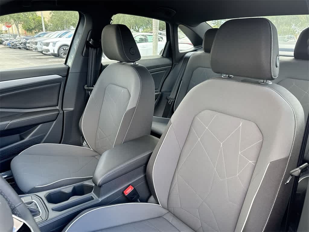 Thumbnail: 2026 Volkswagen Jetta - 14