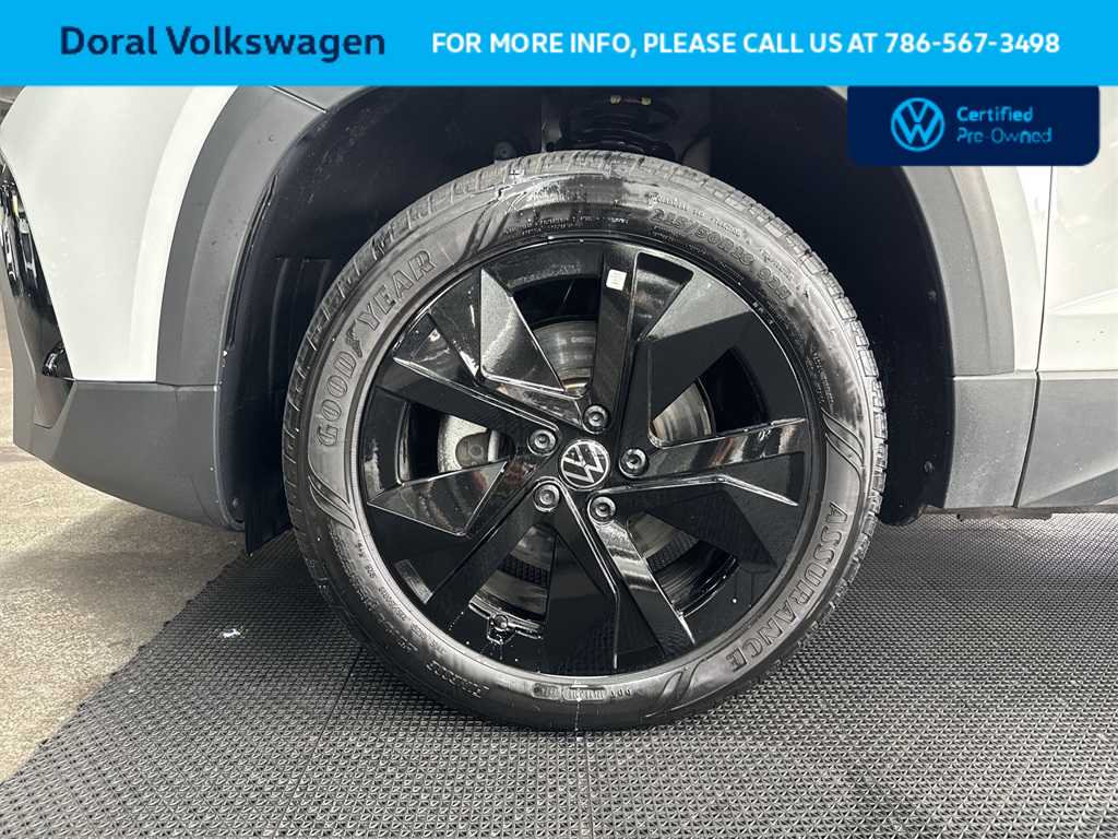 Thumbnail: 2025 Volkswagen Taos - 10