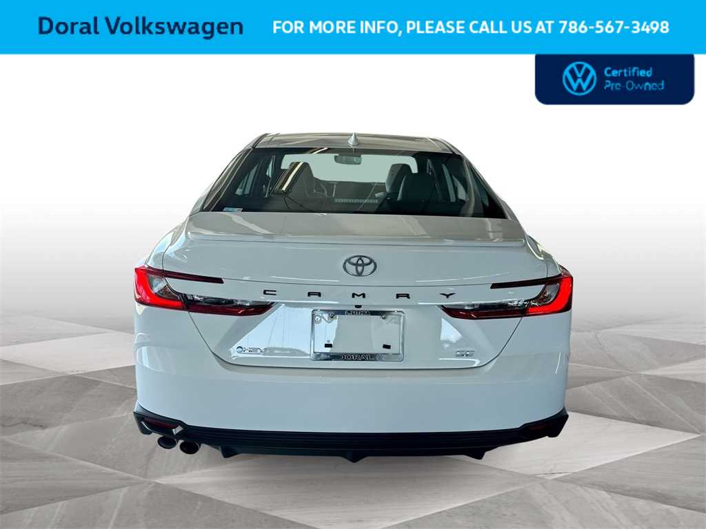 2025 Toyota Camry SE 7