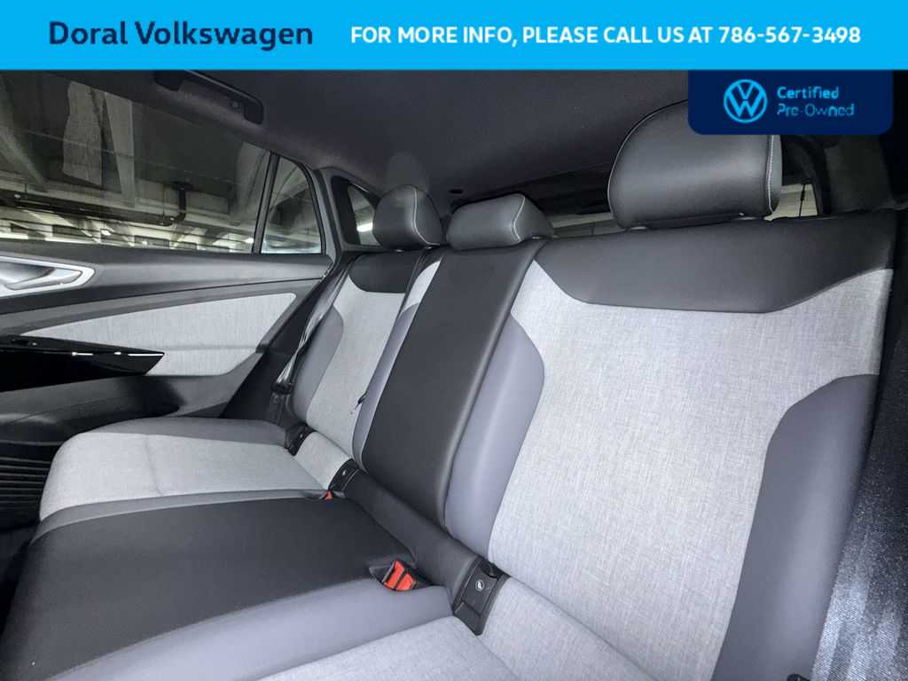 Thumbnail: 2023 Volkswagen ID.4 - 21