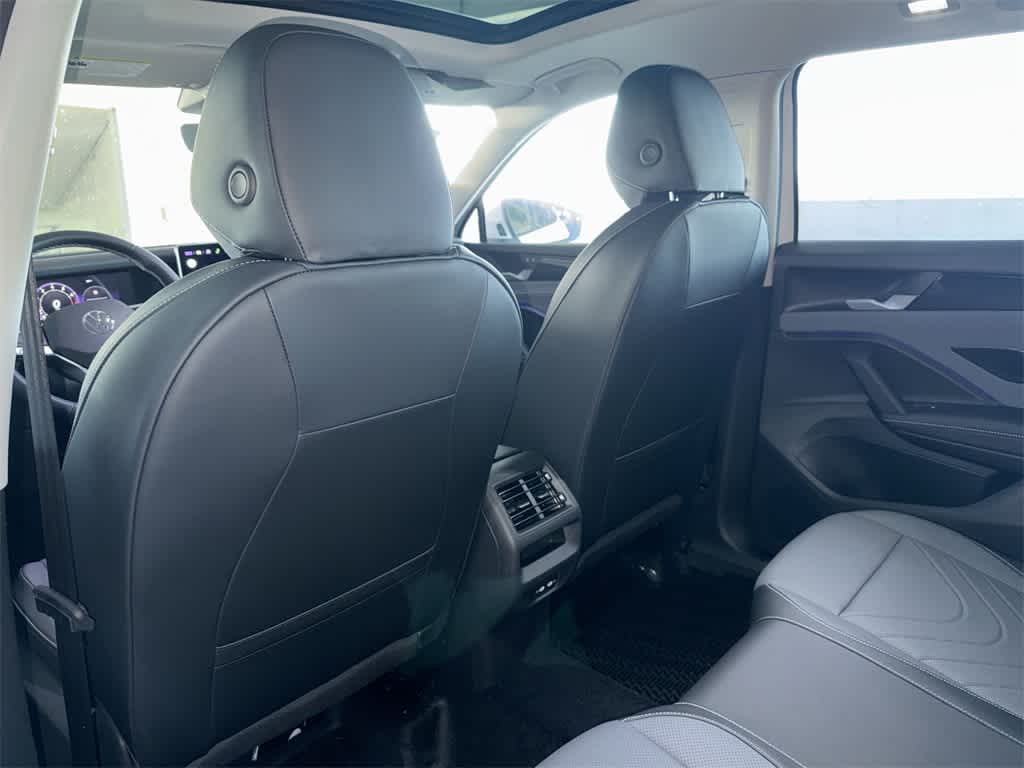 Thumbnail: 2026 Volkswagen Tiguan - 23