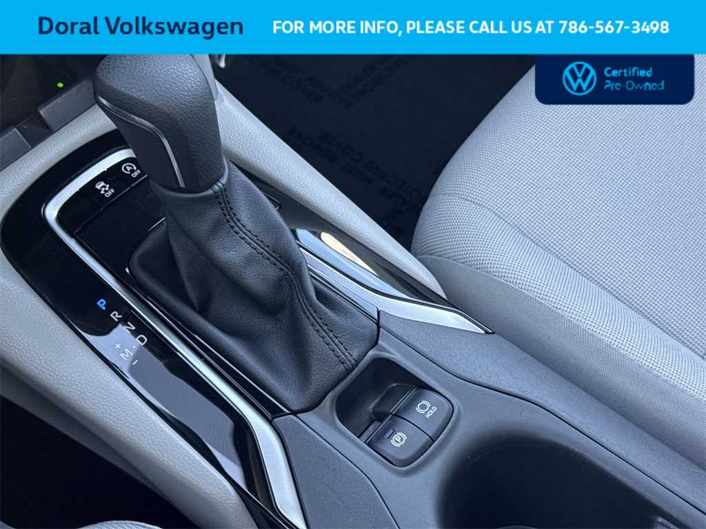 2024 Toyota Corolla Cross LE 21
