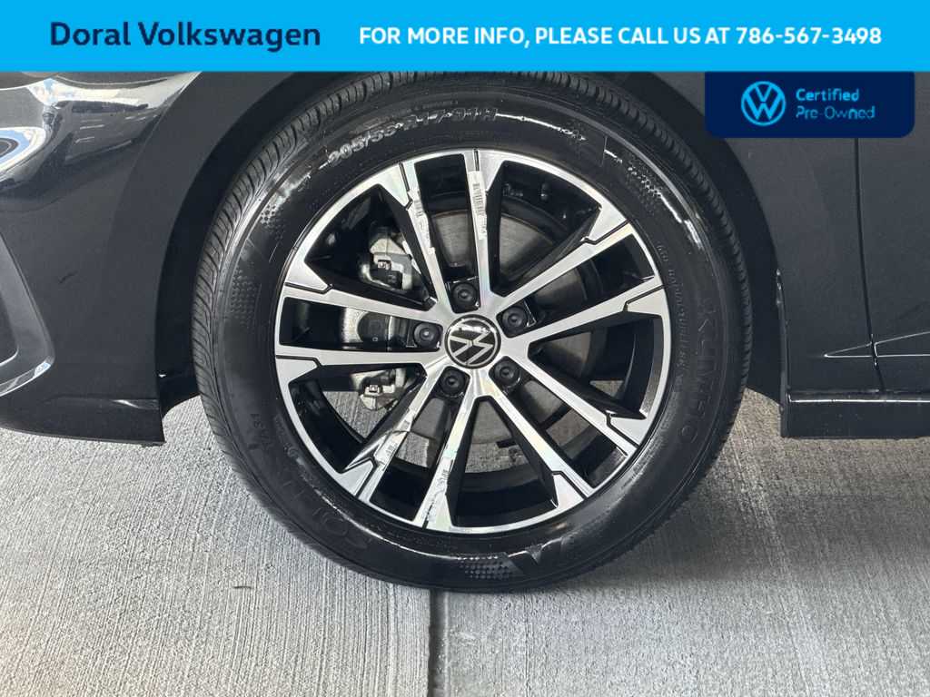 Thumbnail: 2025 Volkswagen Jetta - 11