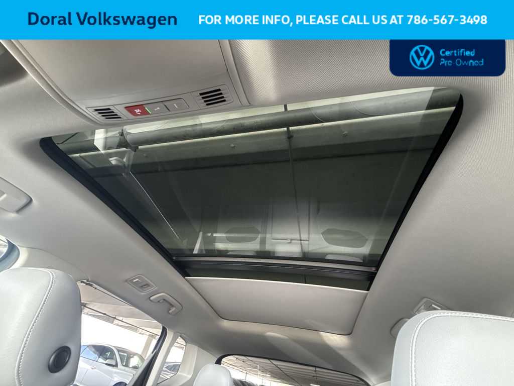 Thumbnail: 2023 Volkswagen Taos - 17