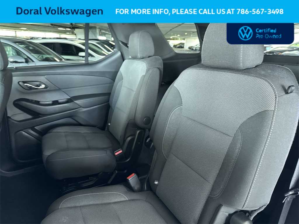 2023 Chevrolet Traverse LT 22