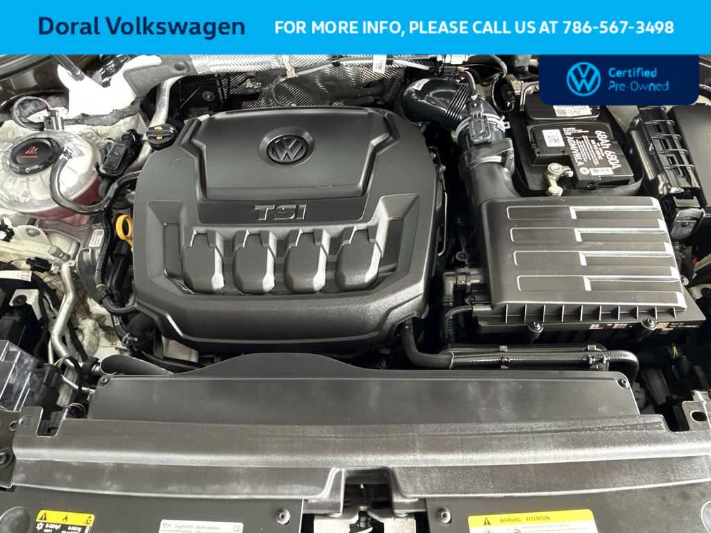 Thumbnail: 2022 Volkswagen Tiguan - 12