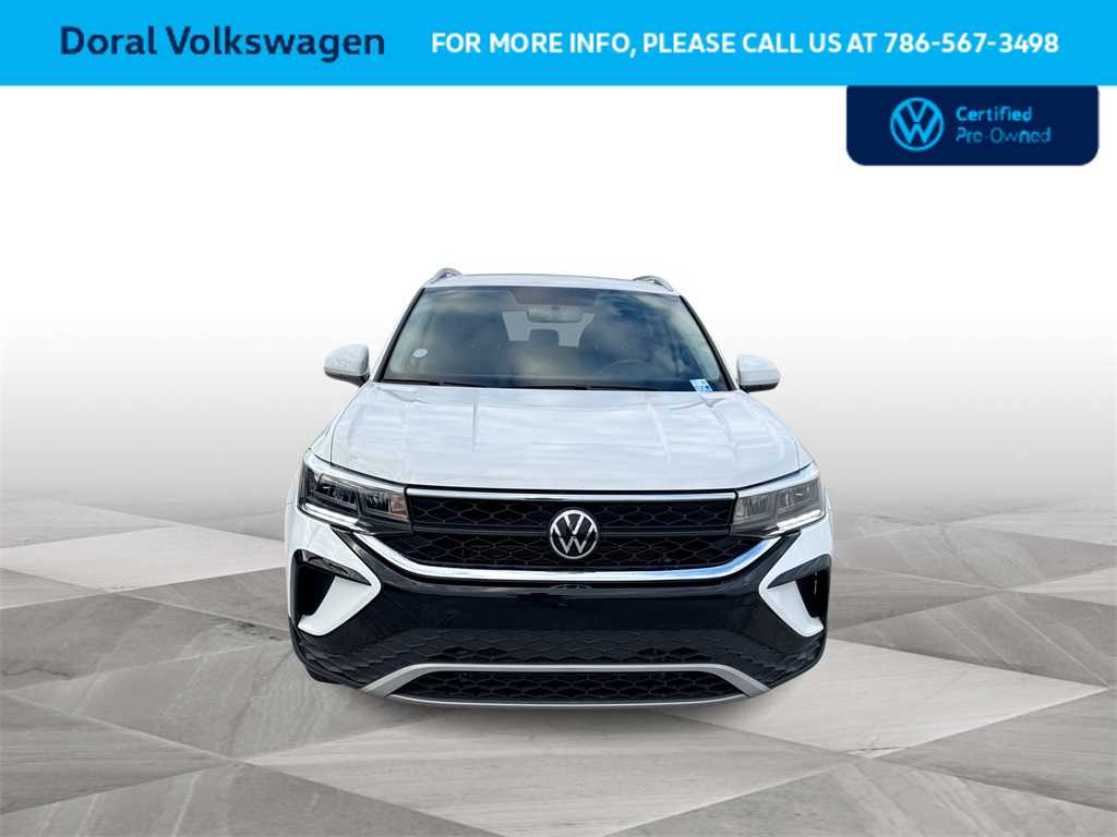 Thumbnail: 2022 Volkswagen Taos - 3