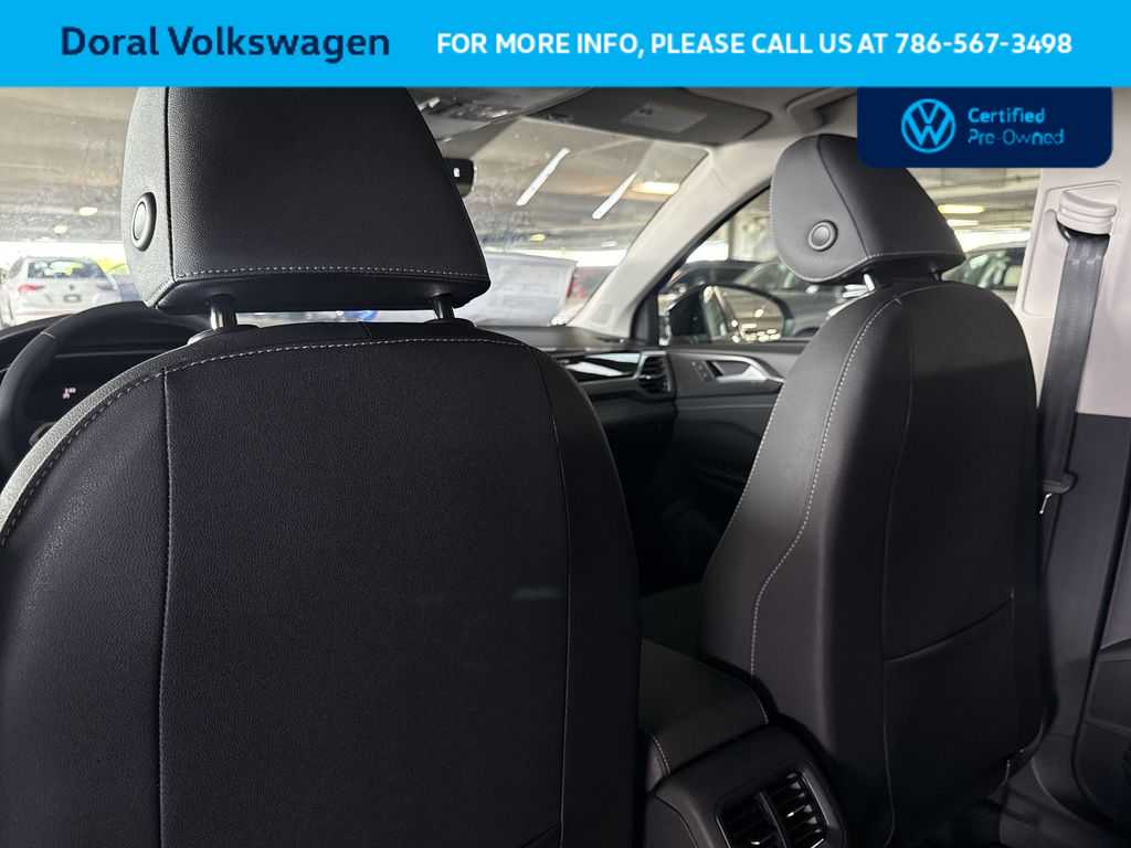 Thumbnail: 2025 Volkswagen Taos - 19