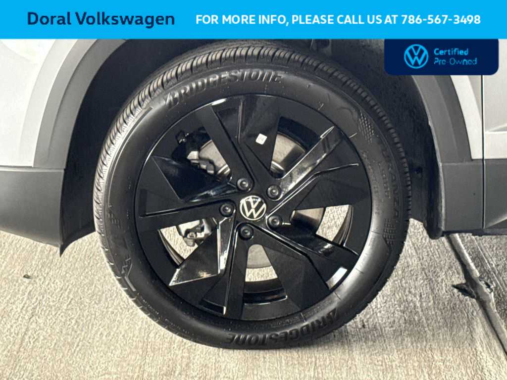 Thumbnail: 2025 Volkswagen Taos - 11