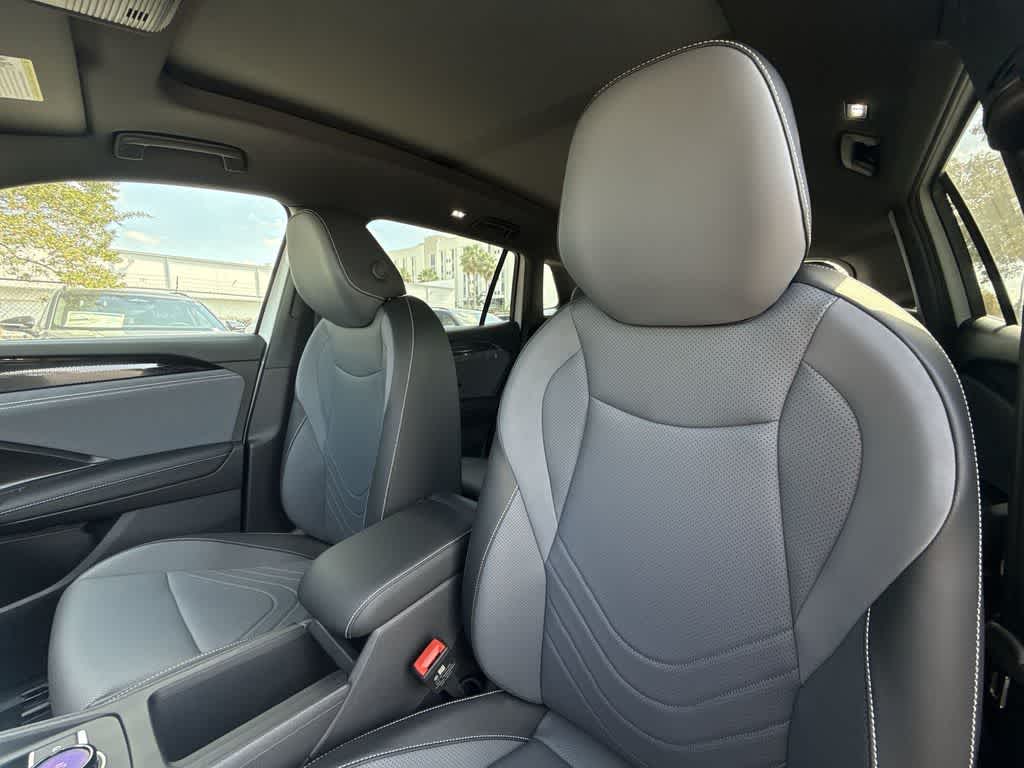 Thumbnail: 2026 Volkswagen Tiguan - 14