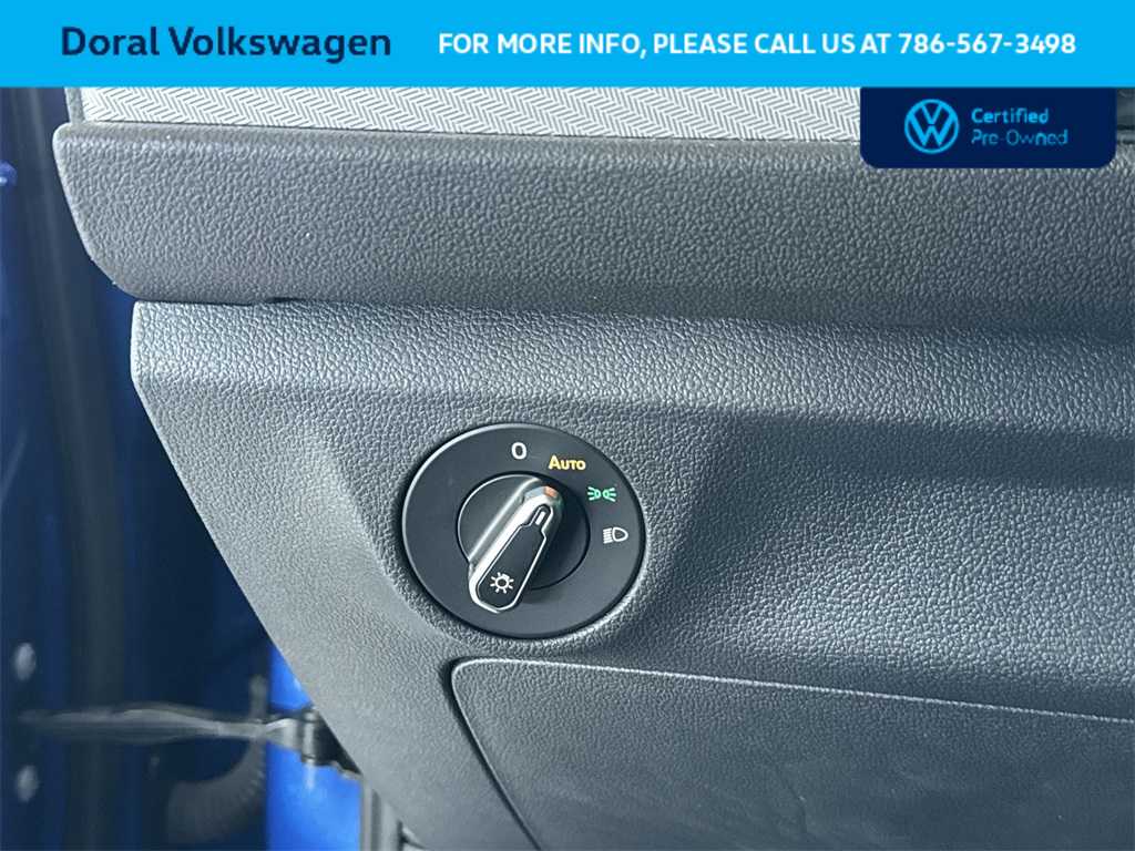 Thumbnail: 2024 Volkswagen Jetta - 17
