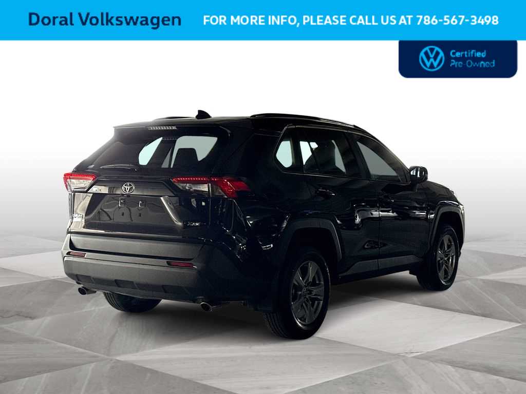 Thumbnail: 2025 Toyota RAV4 - 8