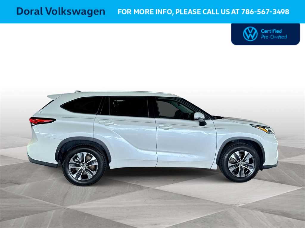 Thumbnail: 2020 Toyota Highlander - 9