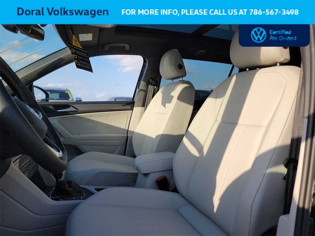 Thumbnail: 2023 Volkswagen Tiguan - 20
