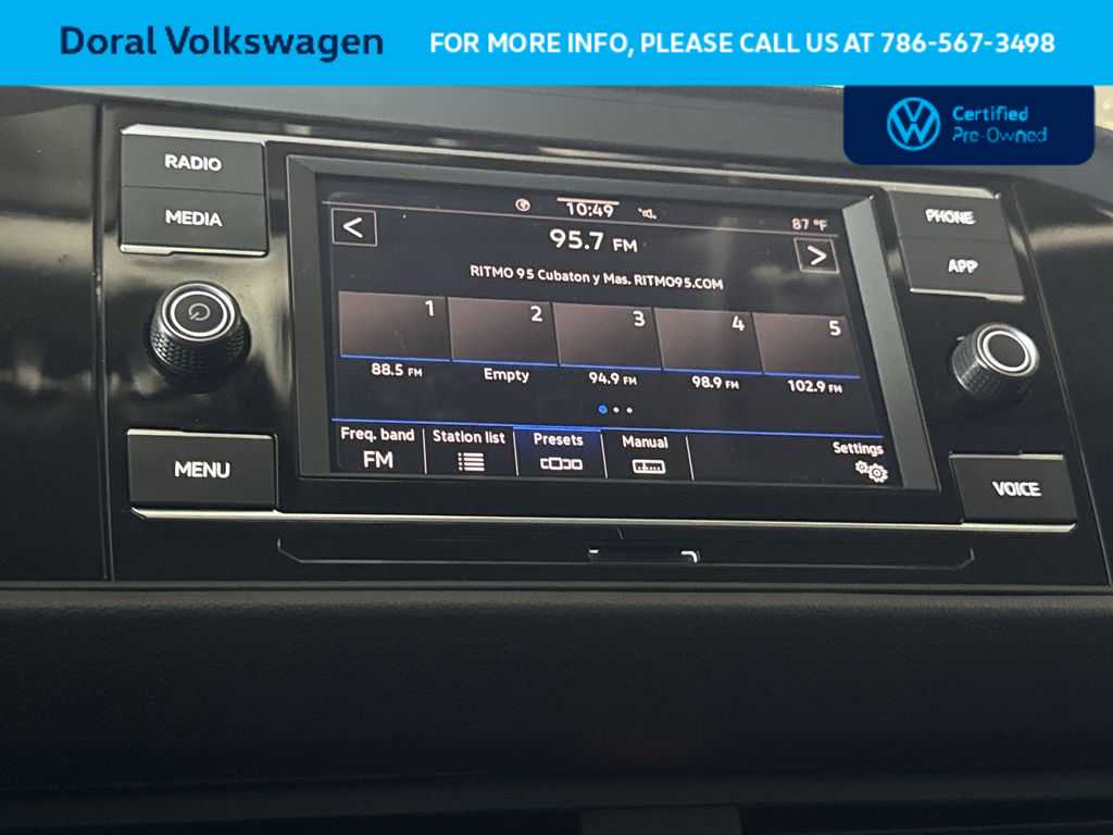 Thumbnail: 2024 Volkswagen Jetta - 18