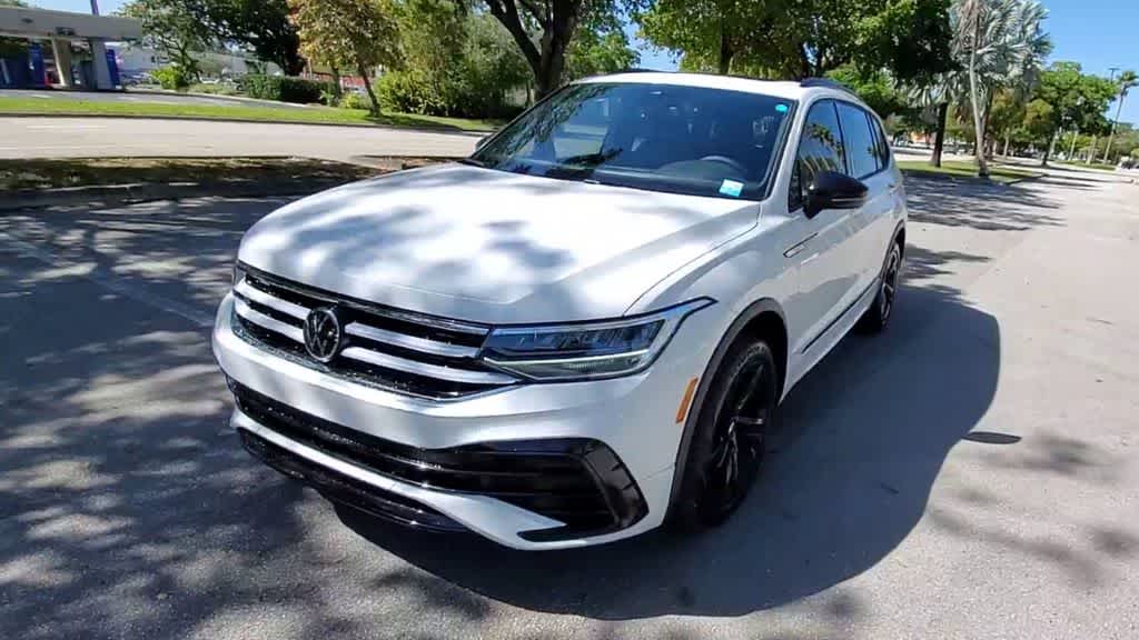 Thumbnail: 2024 Volkswagen Tiguan - 4