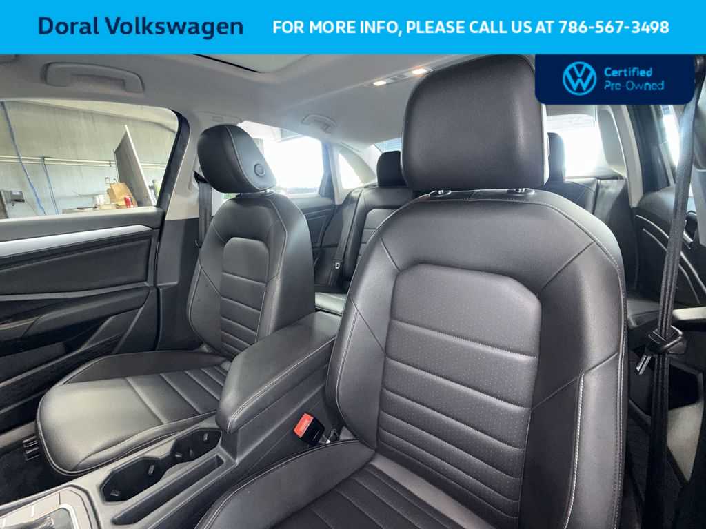 Thumbnail: 2021 Volkswagen Jetta - 14