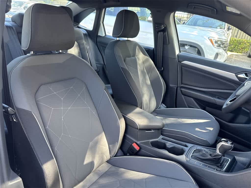 Thumbnail: 2026 Volkswagen Jetta - 27