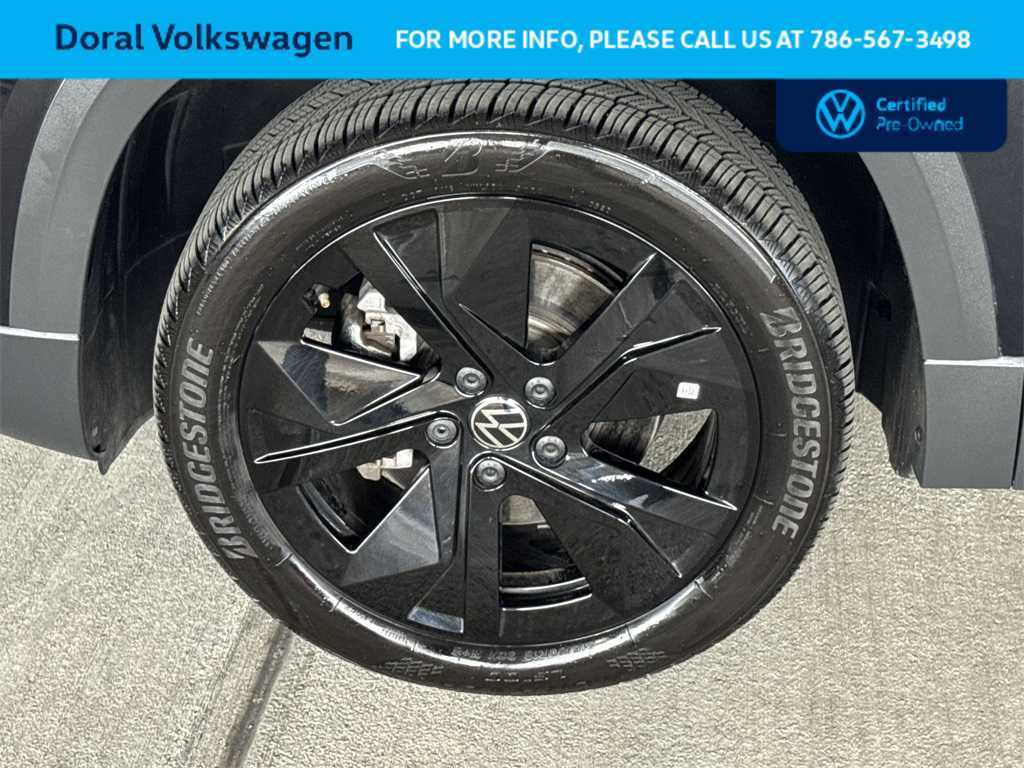 Thumbnail: 2025 Volkswagen Taos - 11