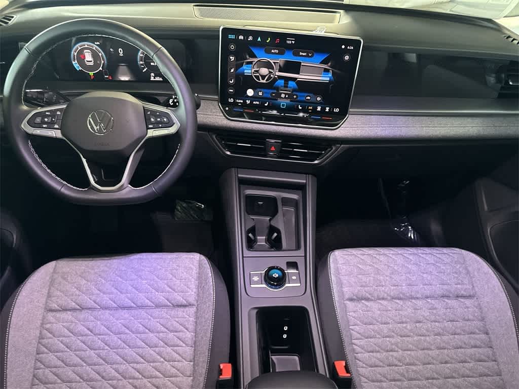 Thumbnail: 2025 Volkswagen Tiguan - 24