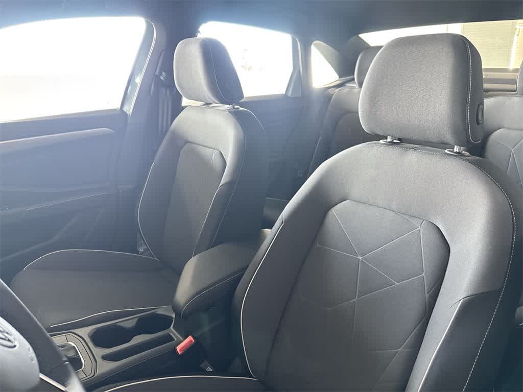 Thumbnail: 2026 Volkswagen Jetta - 14