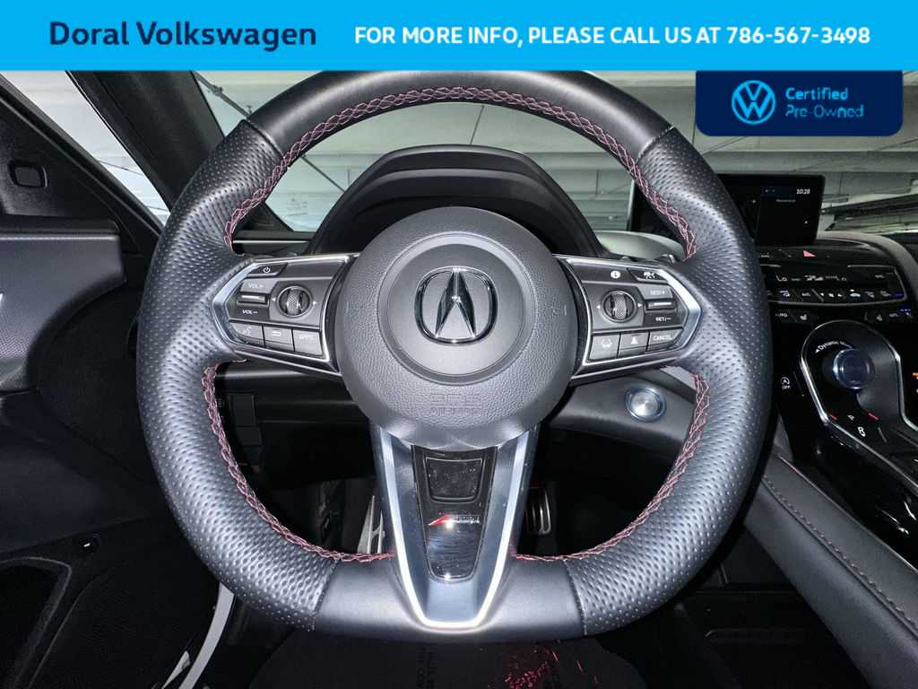 Thumbnail: 2025 Acura RDX - 15