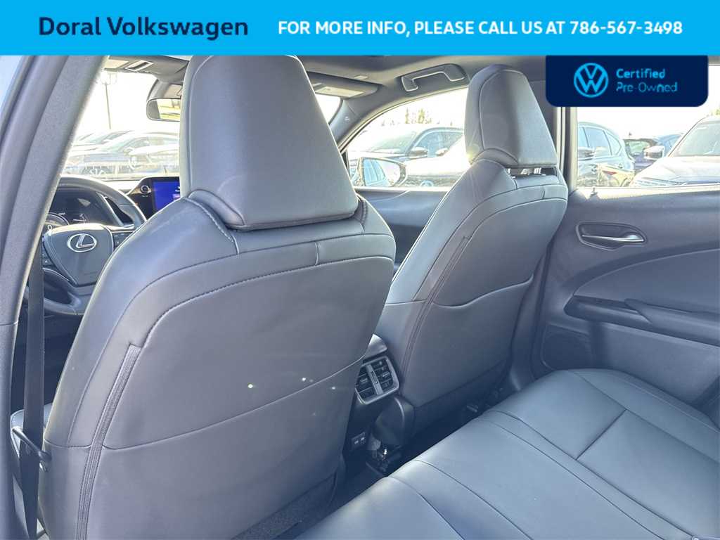 Thumbnail: 2024 Lexus UX - 23