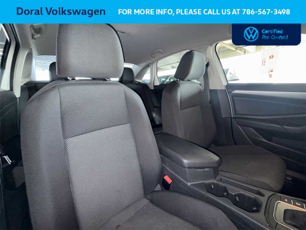 Thumbnail: 2019 Volkswagen Jetta - 27