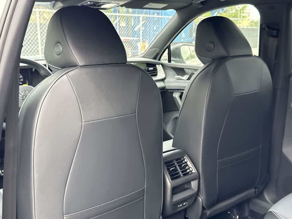 Thumbnail: 2026 Volkswagen Tiguan - 23