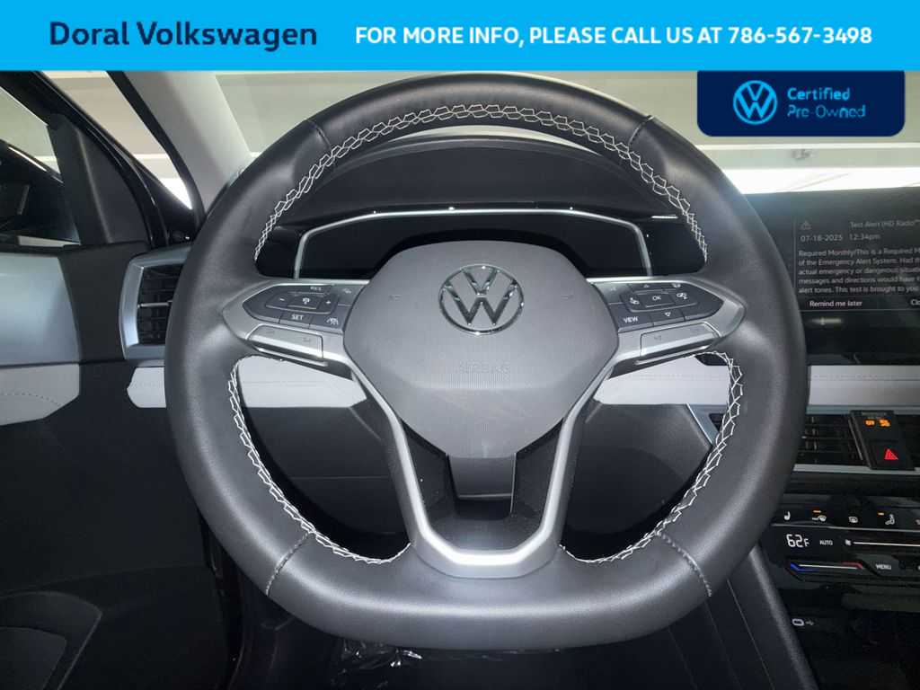 Thumbnail: 2025 Volkswagen Taos - 15