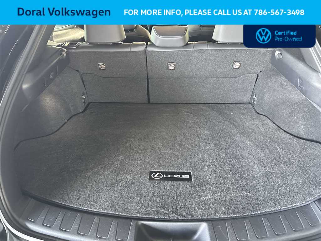 Thumbnail: 2024 Lexus UX - 25