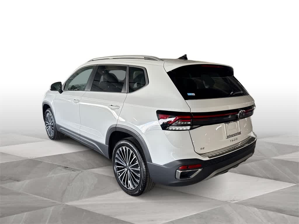 2025 Volkswagen Taos SE 6