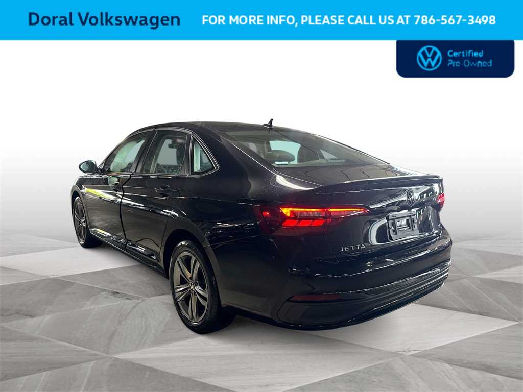 Thumbnail: 2024 Volkswagen Jetta - 6