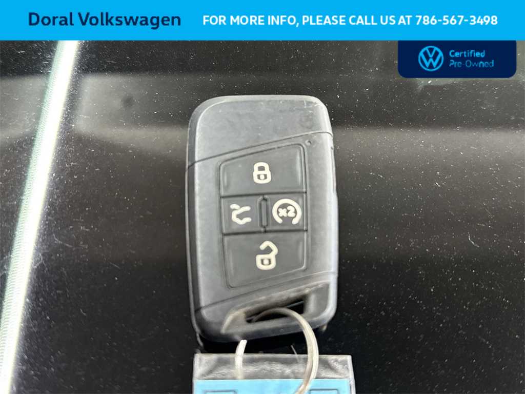 Thumbnail: 2023 Volkswagen Jetta - 28