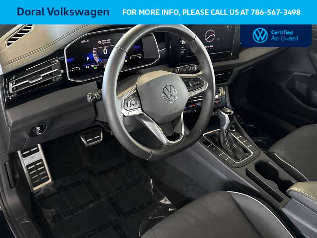 Thumbnail: 2025 Volkswagen Jetta - 13