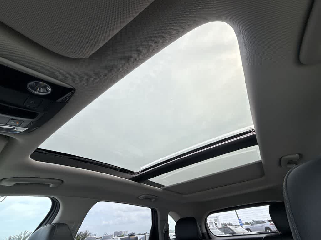 Thumbnail: 2024 Kia Sorento - 17